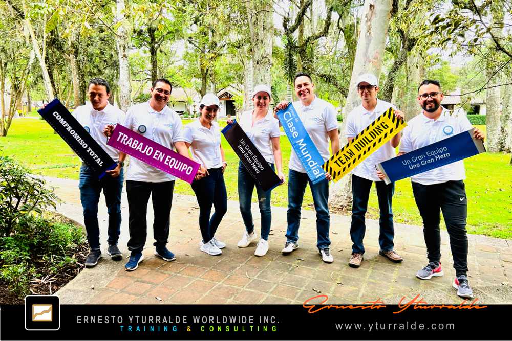 Quito Team Building Talleres de Cuerdas Bajas | Team Building Empresarial para el desarrollo de equipos de trabajo