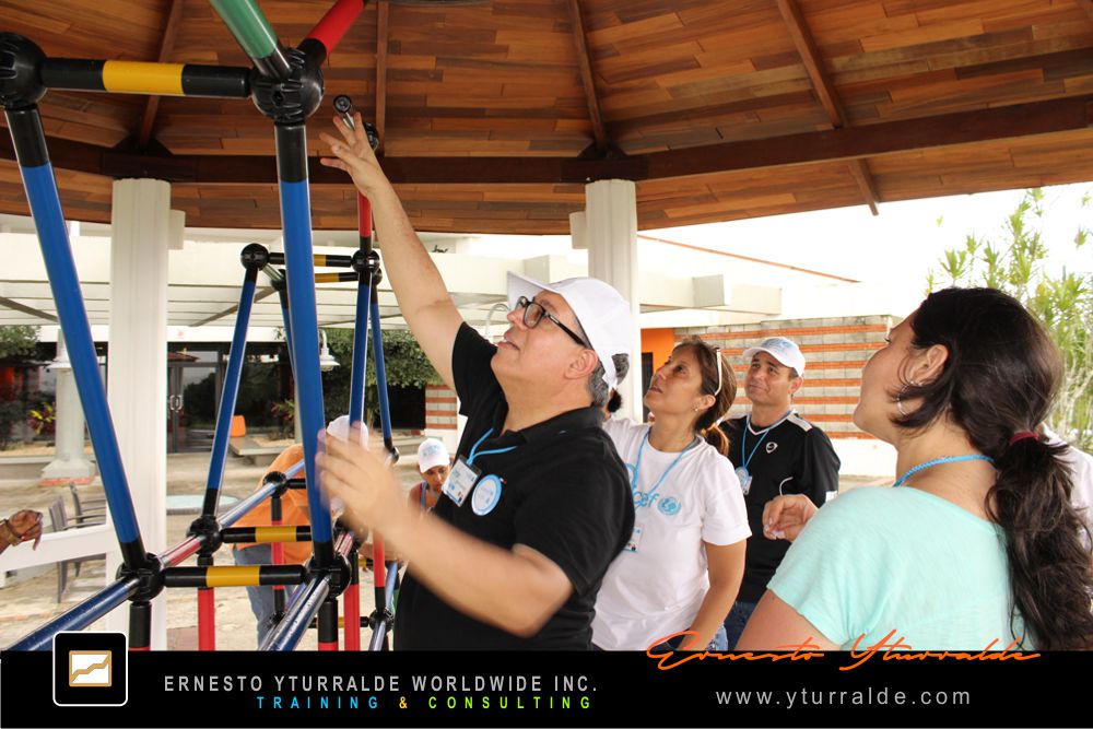 Quito Team Bonding, Team Building, Talleres de Cuerdas, Team Building Empresarial