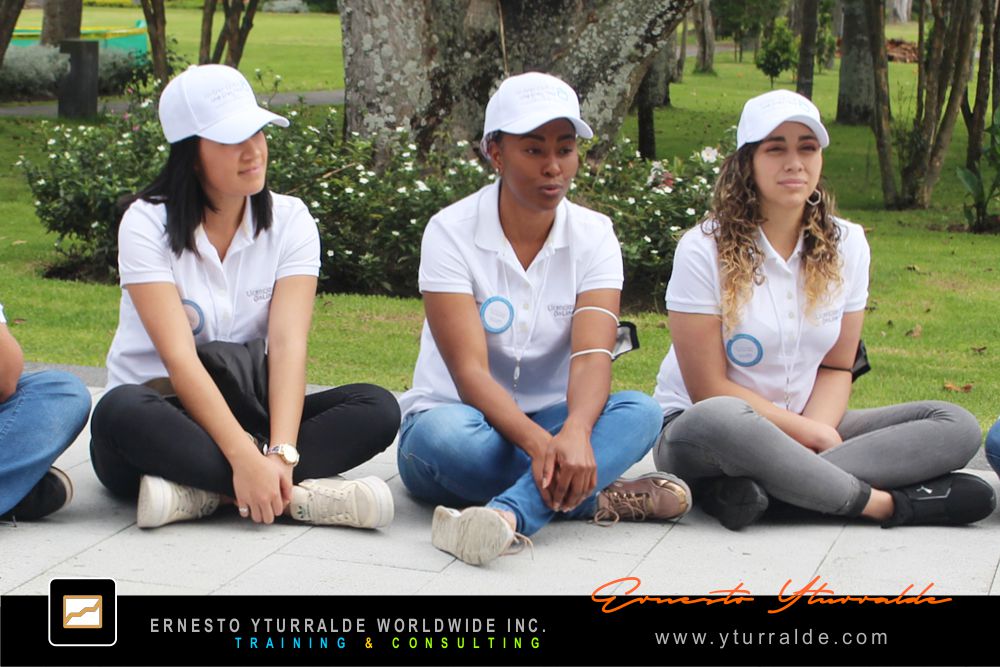 Quito Team Building Ecuador Talleres de Cuerdas Bajas | Team Building Empresarial para el desarrollo de equipos de trabajo en Quito